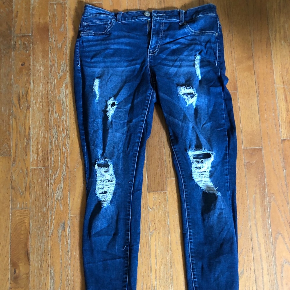 ripped blue skinny jeans